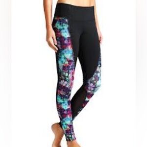 Athleta Size Small Floral Fade Ankle Tights Black Mesh Leggings Mid-rise